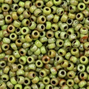 Perles de rocailles Miyuki 8/0 Opaque picasso chartreuse green 8-4515