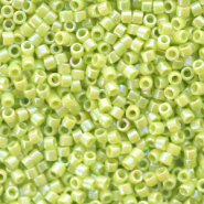 Perles Miyuki delicas 11/0 Opaque AB chartreuse green DB-169