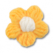 Fleur au crochet Jaune-blanc cass&eacute;