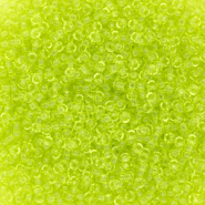 Perles de rocailles Miyuki 15/0 Transparent Chartreuse 15-0143