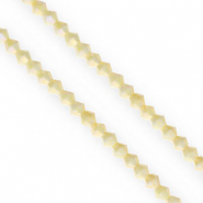 Perles &agrave; facettes bicone 4&nbsp;mm Jaune clair-AB coating