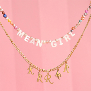 Sets d'inspiration Les looks que nous aimons : Bijoux avec des perles lettres et initiales