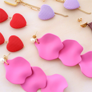 Sets d'inspiration Mix & match: Créez des designs uniques avec des perles et breloques en acrylique