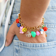 Sets d'inspiration Inspiration avec des perles en acrylique tendance : dés et cœurs