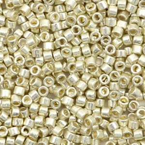 Perles Miyuki delicas 11/0 Duracoat galvanized silver DB-1831