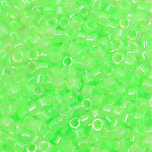 Perles Miyuki d&eacute;licas 11/0 Luminous mint green DB-2040