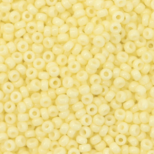 Perles de rocailles Miyuki 11/0 Duracoat opaque light lemon ice 11-4451