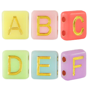 Perles lettres acryliques Multicolore