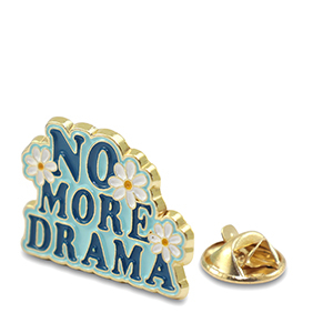 Pins "No more drama" Bleu-dor&eacute;
