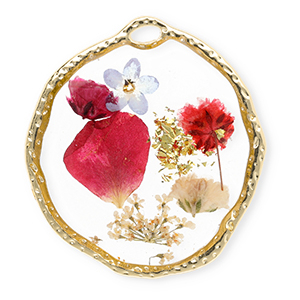Pendentifs avec fleurs s&eacute;ch&eacute;es irr&eacute;gulier Dor&eacute;-multicolore