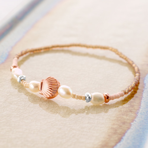 Laissez-vous inspirer : bijoux raffin&eacute;s avec des perles h&eacute;matites, des perles de rocailles Miyuki, du m&eacute;tal DQ et des perles d&rsquo;eau douce.