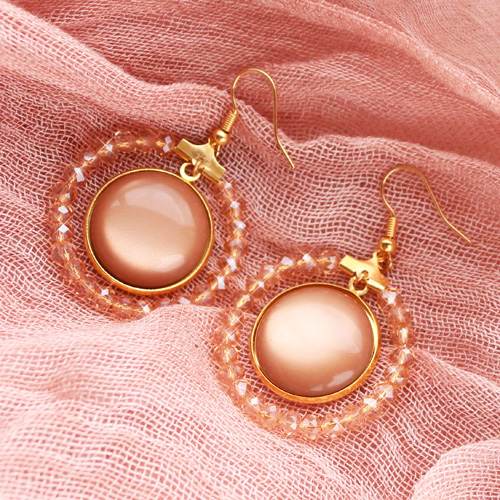 Pr&eacute;parez-vous pour la nouvelle saison avec des bracelets Cuoio et des cabochons assortis