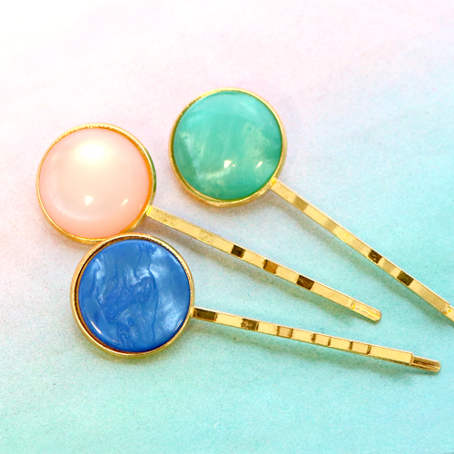 DIY: Confectionner des accessoires pour cheveux et des boucles d&rsquo;oreilles avec les cabochons Polaris Elements