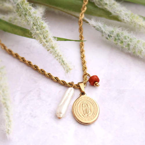 Voici comment styliser les derniers bracelets et colliers &agrave; maillons : 