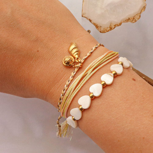 D&eacute;marrez et cr&eacute;ez des bracelets tendance