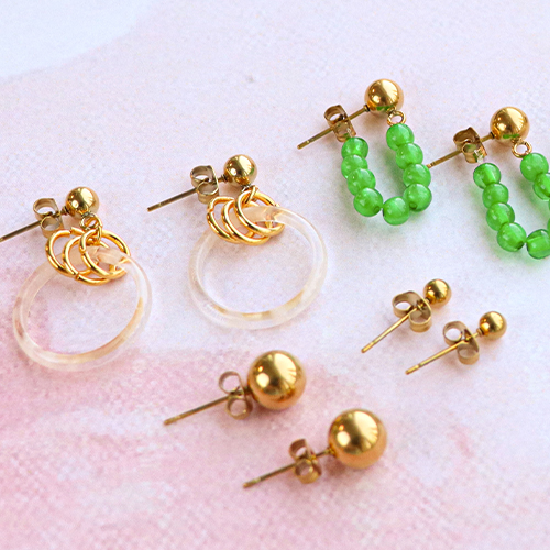 Laissez-vous inspirer faites des cr&eacute;ations avec des boucles d&rsquo;oreilles puces en acier inox