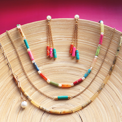 Comment faire des colliers et des boucles d&rsquo;oreilles assortis ?