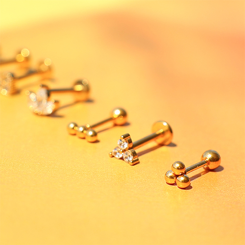 Inspiration avec des piercings en acier inoxydable