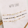 Des bracelets tendance en fil macram&eacute; avec des perles Miyuki et des perles lettres 