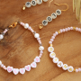 &Agrave; court d&rsquo;inspiration ? Vous pouvez facilement confectionner vous-m&ecirc;me ces bracelets avec des perles lettres acryliques :