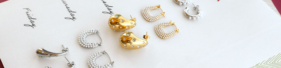 Nouvelle s&eacute;rie: boucles d'oreilles en acier inoxydable